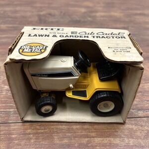 Ertl 1:16 Cub Cadet Model # 499-10CA 1982 Limited Edition Tractor 682 New In Box
